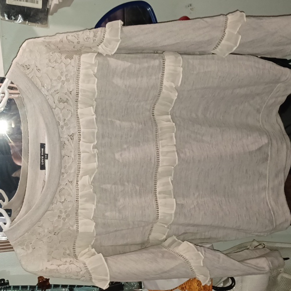 Love Sam xs ruffled long sleeve top
